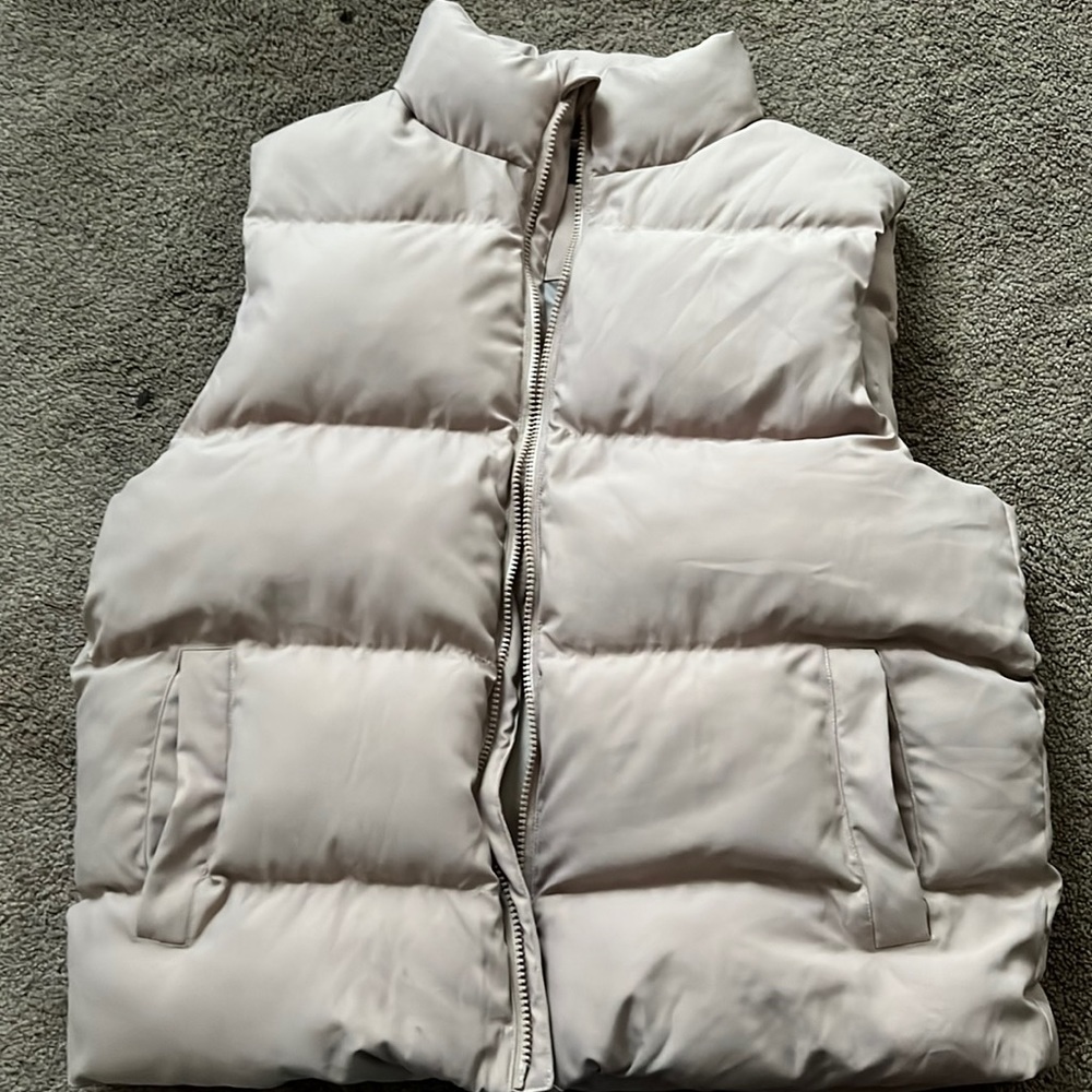 Exclusive L.A.B Korean style vest